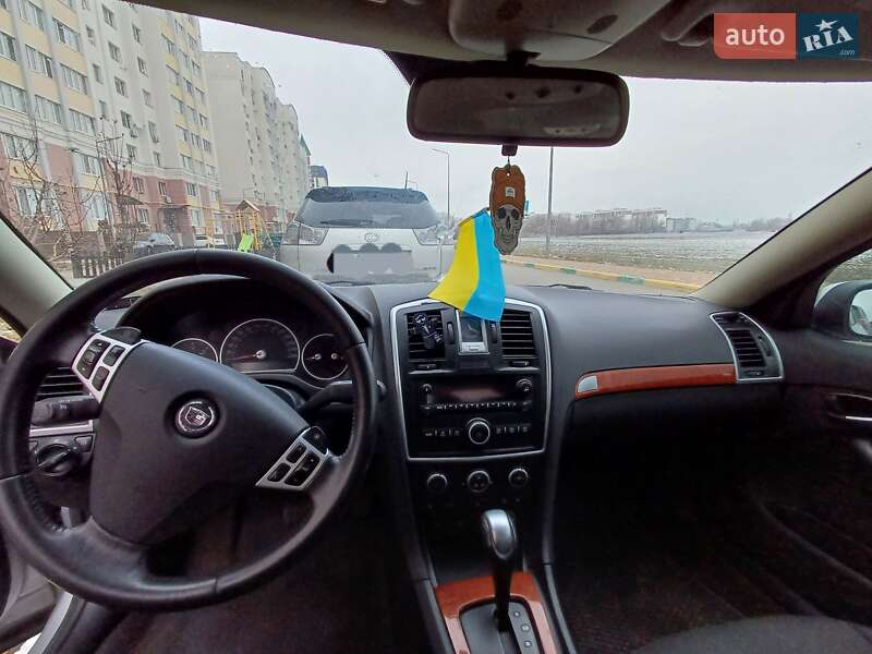 Седан Cadillac BLS 2006 в Гатне