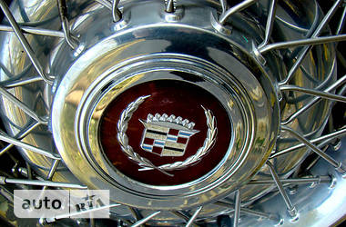 Седан Cadillac Brougham 1988 в 
