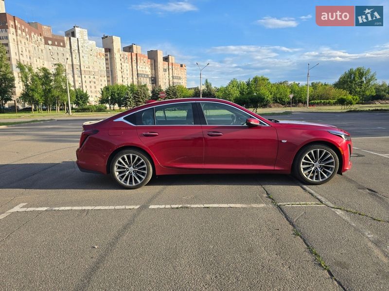 Седан Cadillac CT5 2020 в Кривом Роге