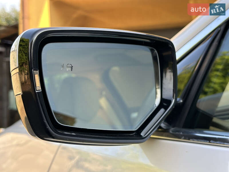 Седан Cadillac CT6 2016 в Буську