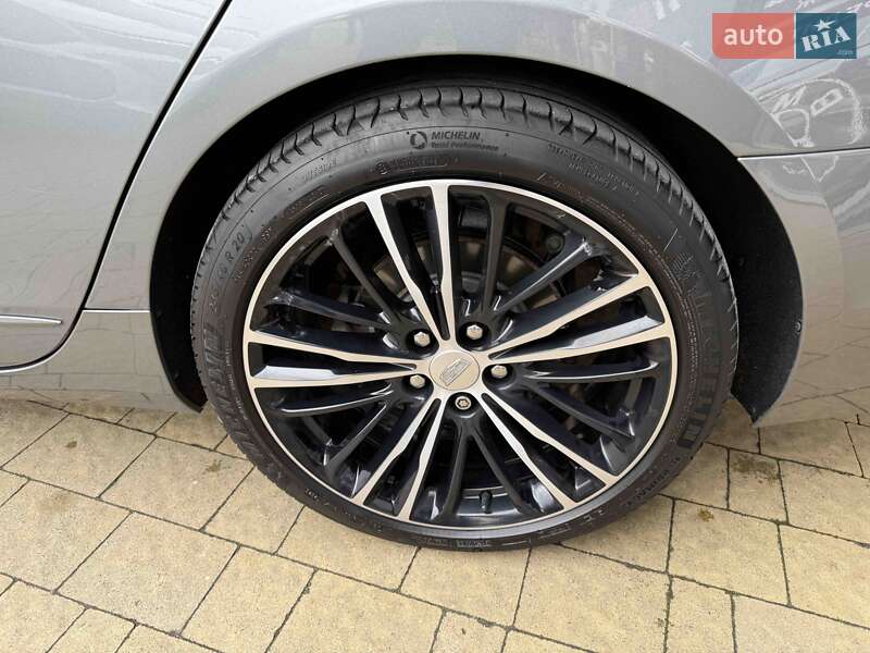 Седан Cadillac CT6 2019 в Львове