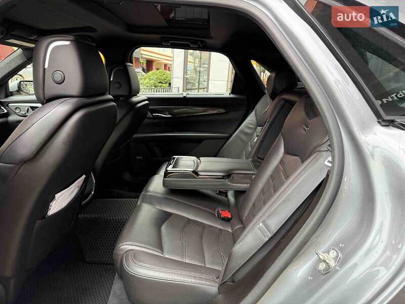 Седан Cadillac CT6 2019 в Львове