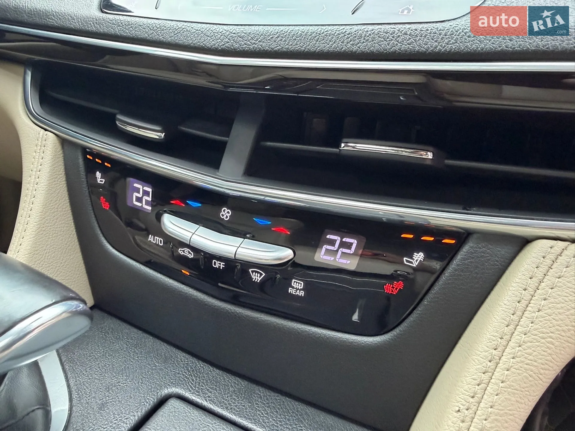 Cadillac CT6 2016 VIN 1G6KB5RS2HU130258 фото оголошення 10 з 18