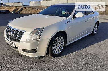 Cadillac CTS Luxury 2011