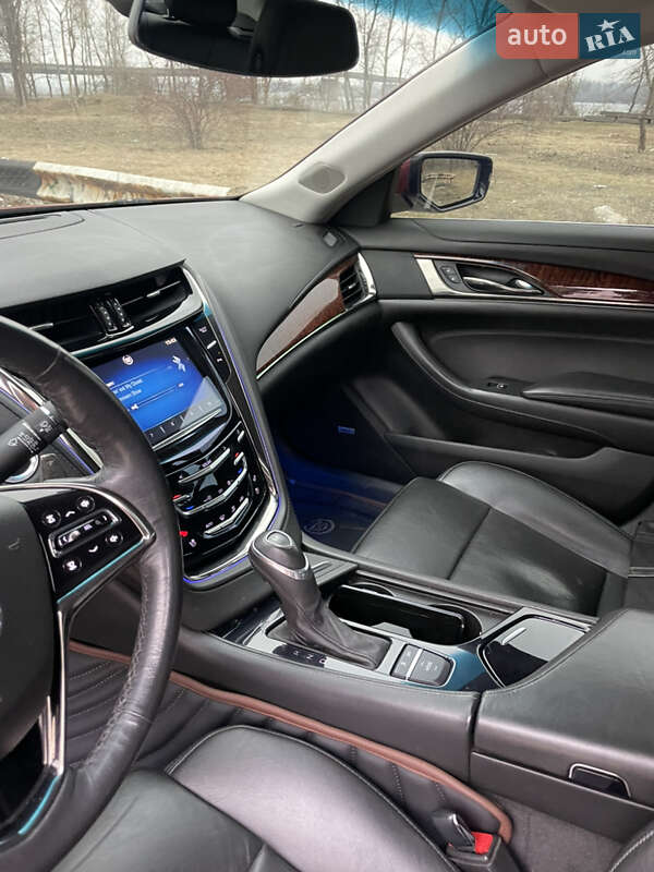 Седан Cadillac CTS 2013 в Дніпрі