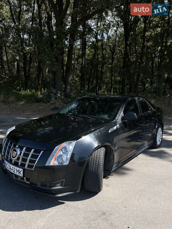 Седан Cadillac CTS 2012 в Львове