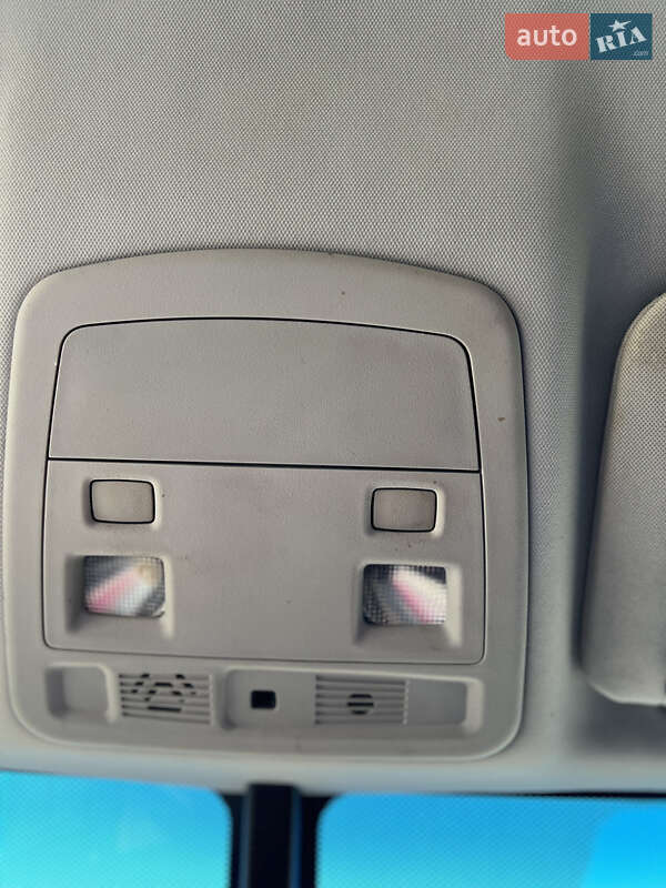 Седан Cadillac CTS 2012 в Львове