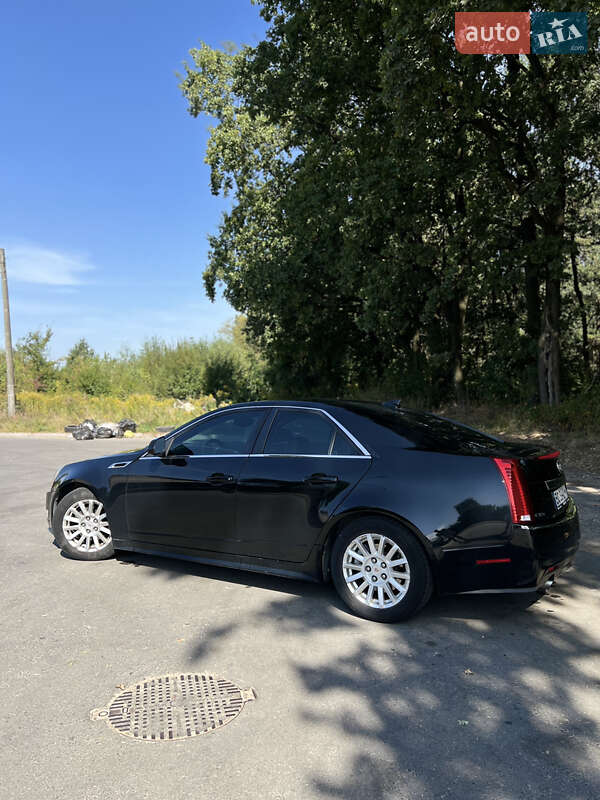 Седан Cadillac CTS 2012 в Львове