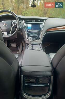 Седан Cadillac CTS 2014 в Львові