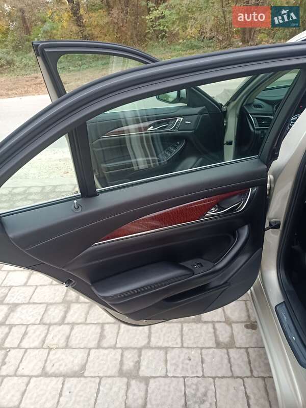 Седан Cadillac CTS 2014 в Львове фото 22 Седан Cadillac CTS 2014 в Львове