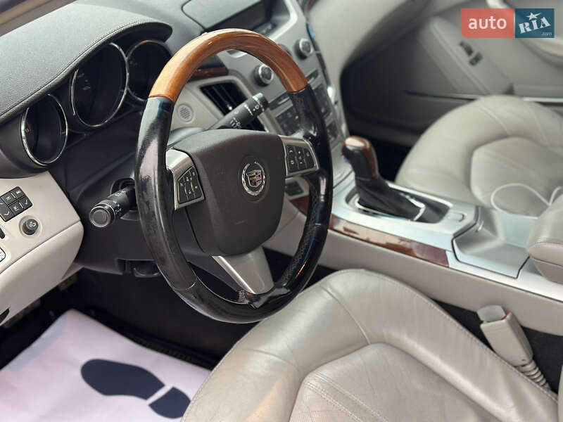 Седан Cadillac CTS 2011 в Пісочині