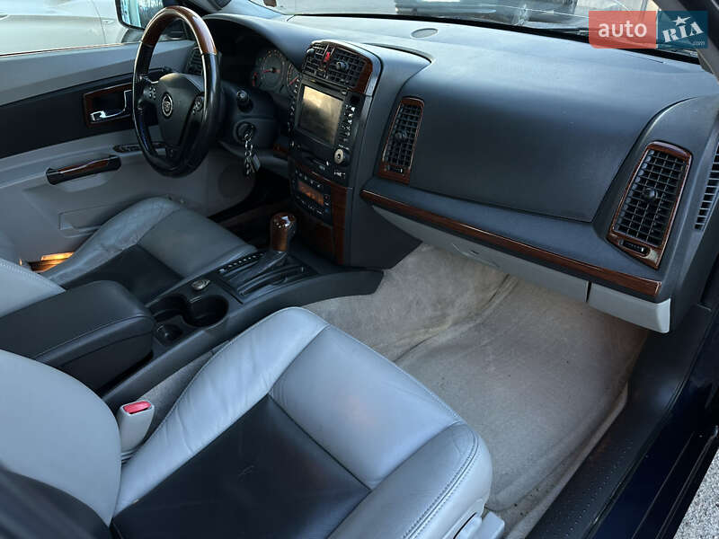 Седан Cadillac CTS 2003 в Дрогобичі