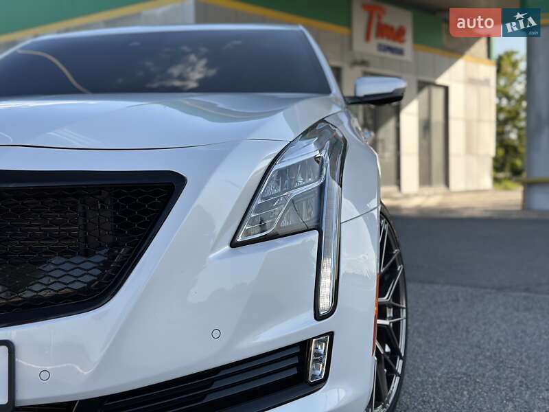 Седан Cadillac CTS 2016 в Дніпрі