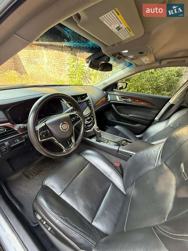 Седан Cadillac CTS 2014 в Кривом Роге