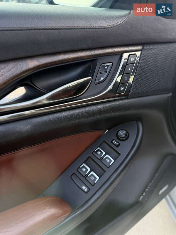 Седан Cadillac CTS 2013 в Киеве