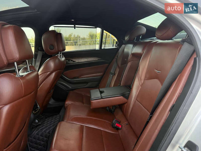 Седан Cadillac CTS 2013 в Киеве