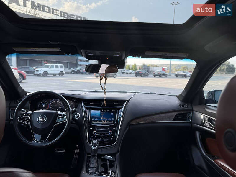 Седан Cadillac CTS 2013 в Киеве
