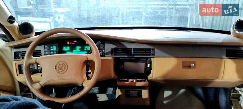 Седан Cadillac DE Ville 1996 в Каменец-Подольском