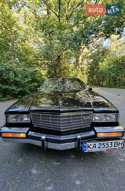 Седан Cadillac DE Ville 1989 в Киеве