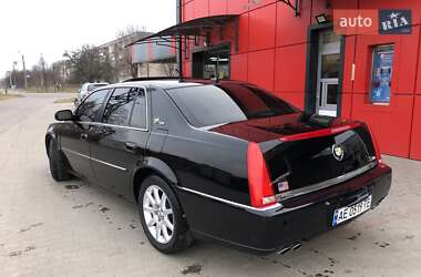 Седан Cadillac DTS 2006 в Калуше