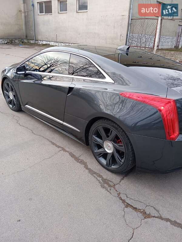 Купе Cadillac ELR 2013 в Ивано-Франковске