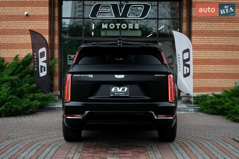 Внедорожник / Кроссовер Cadillac Escalade IQ 2025 в Киеве