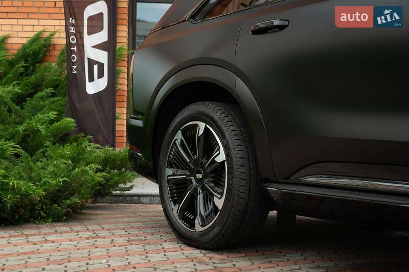 Внедорожник / Кроссовер Cadillac Escalade IQ 2025 в Киеве