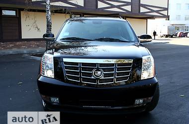 Внедорожник / Кроссовер Cadillac Escalade 2008 в 