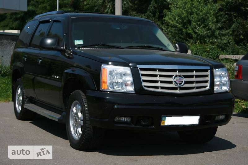 Внедорожник / Кроссовер Cadillac Escalade 2005 в 