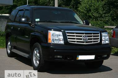 Внедорожник / Кроссовер Cadillac Escalade 2005 в 