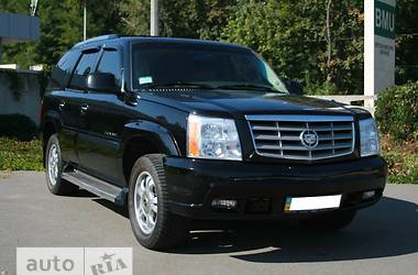 Внедорожник / Кроссовер Cadillac Escalade 2005 в 