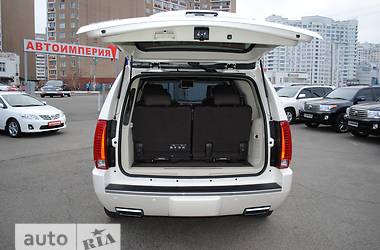 Внедорожник / Кроссовер Cadillac Escalade 2013 в 