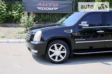 Позашляховик / Кросовер Cadillac Escalade 2007 в Києві