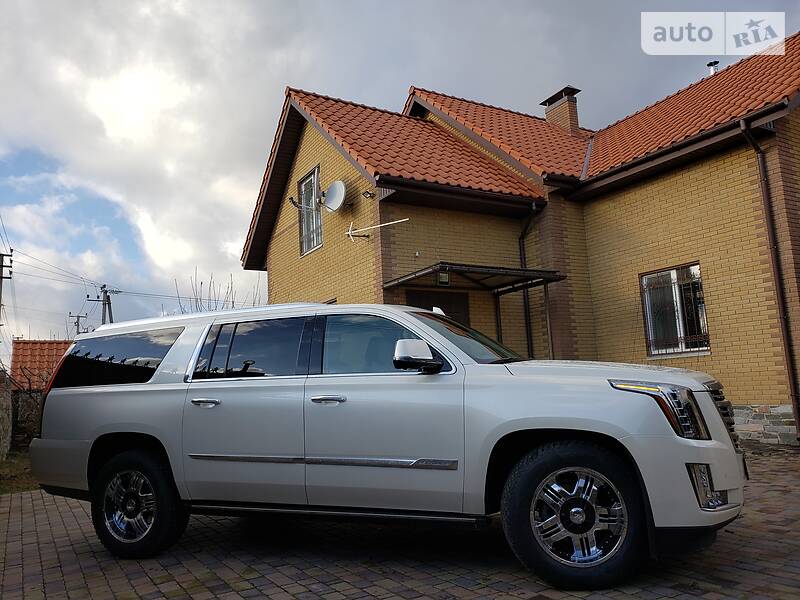 Внедорожник / Кроссовер Cadillac Escalade 2015 в Киеве