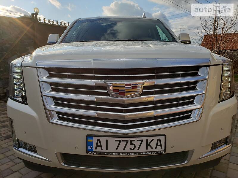 Внедорожник / Кроссовер Cadillac Escalade 2015 в Киеве