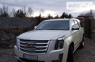 Внедорожник / Кроссовер Cadillac Escalade 2015 в Киеве