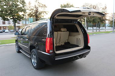 Позашляховик / Кросовер Cadillac Escalade 2008 в Києві