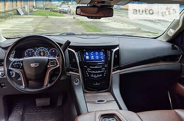 Внедорожник / Кроссовер Cadillac Escalade 2014 в Киеве