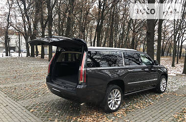 Позашляховик / Кросовер Cadillac Escalade 2018 в Харкові