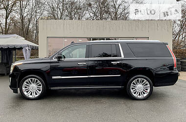 Внедорожник / Кроссовер Cadillac Escalade 2015 в Киеве