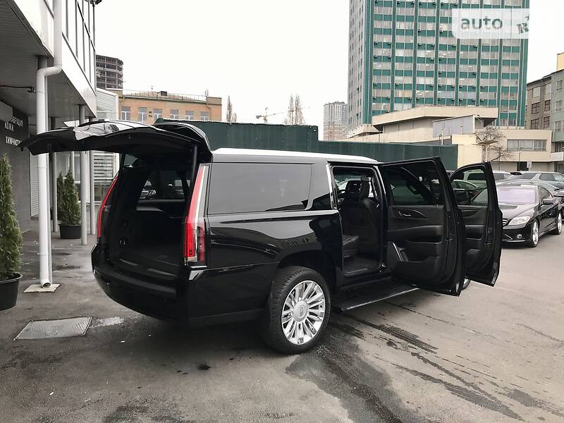 Внедорожник / Кроссовер Cadillac Escalade 2015 в Киеве