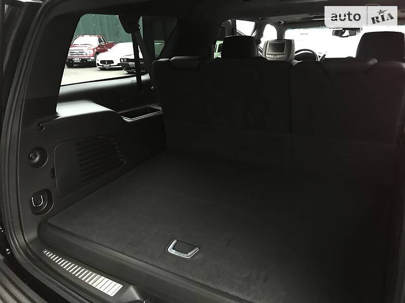 Внедорожник / Кроссовер Cadillac Escalade 2015 в Киеве