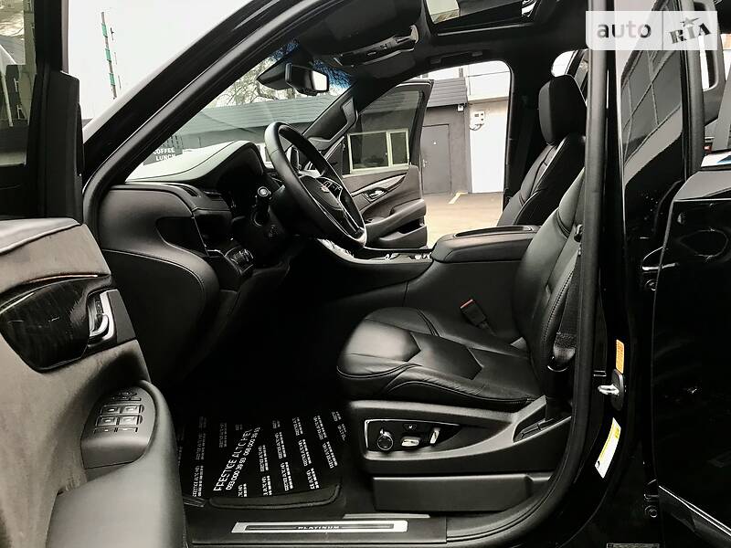 Внедорожник / Кроссовер Cadillac Escalade 2015 в Киеве