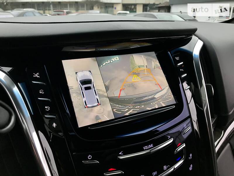 Внедорожник / Кроссовер Cadillac Escalade 2015 в Киеве