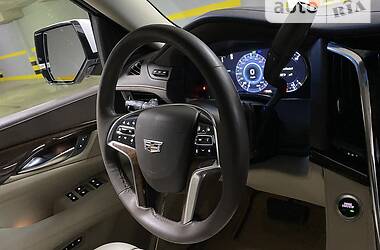 Позашляховик / Кросовер Cadillac Escalade 2016 в Києві