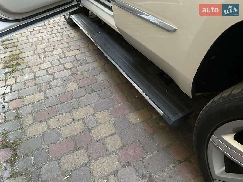 Внедорожник / Кроссовер Cadillac Escalade 2015 в Киеве фото 11 Внедорожник / Кроссовер Cadillac Escalade 2015 в Киеве