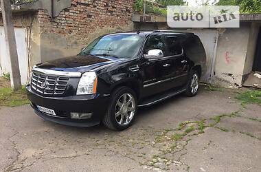 Внедорожник / Кроссовер Cadillac Escalade 2010 в Черновцах