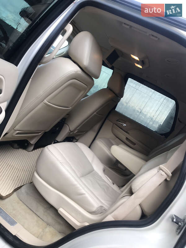 Внедорожник / Кроссовер Cadillac Escalade 2007 в Косове фото 14 Внедорожник / Кроссовер Cadillac Escalade 2007 в Косове