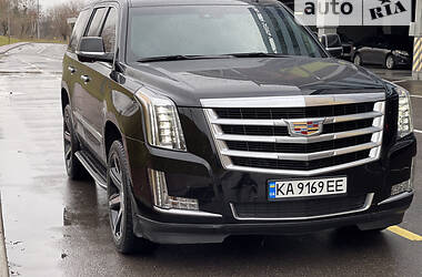 Позашляховик / Кросовер Cadillac Escalade 2018 в 