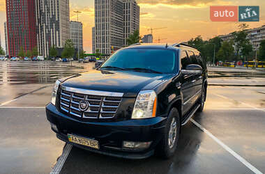 Внедорожник / Кроссовер Cadillac Escalade 2007 в Киеве